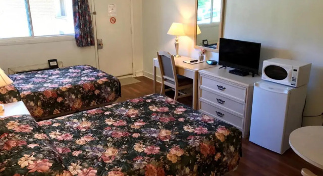 Четырёхместный номер Standard Lake City Motel