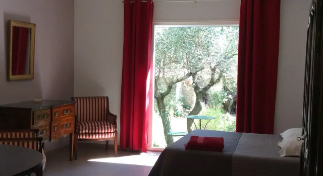Allée des Buis, Rezerwuj Hotel Nimes Gard