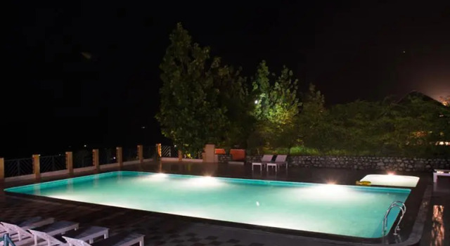 Gazaari Greenz Resort, Varaa Lomakeskus Kotabagh Uttarakhand