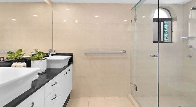 Номер Executive с 3 комнатами с балконом и рядом с пляжем Albatross North Apartments