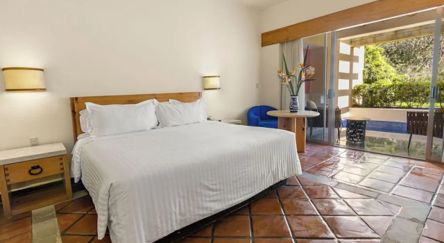 Двухместный номер Deluxe с балконом Hotel Rancho San Diego Grand Spa Resort