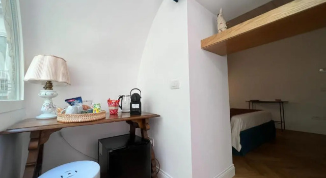 Ferrandina1 Guest House, Buchen Sie Pension Chiaia Neapel