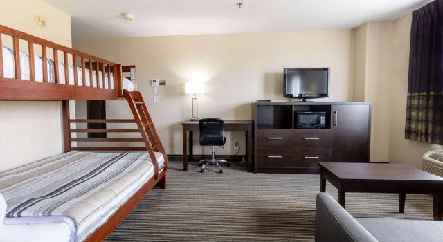 Люкс Super 8 by Wyndham Truro NS