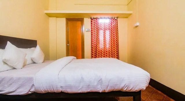 SPOT ON 37537 Hotel Paradise Inn