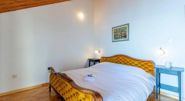 Awesome Home in Pisak With Wifi and 4 Bedrooms, Rezerwuj Hotel Pisak Split Region
