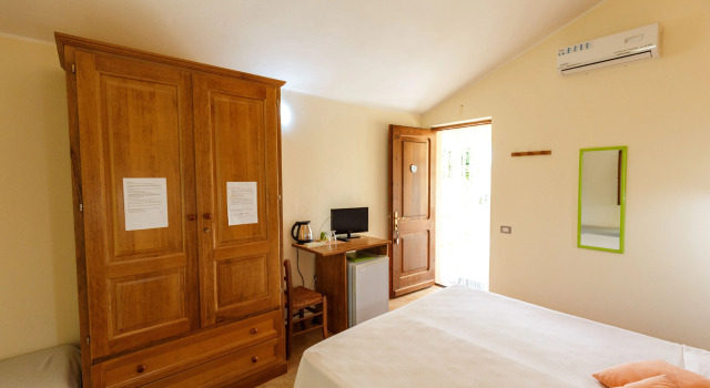 Agriturismo Su Solianu, Забронировать Отель Отели Ольястра с завтраком, Завтраки