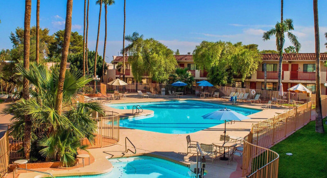 Люкс Dobson Ranch Inn & Suites LLC