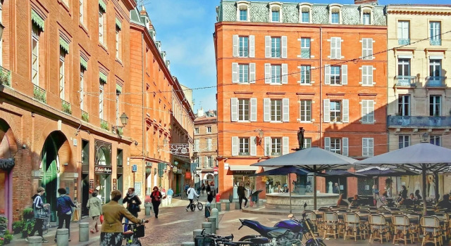 Studio in Toulouse, With Wonderful City View, Furnished Balcony and Wifi, Rezerwuj Hotel Tuluza 