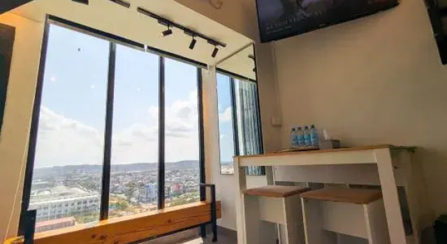 S&D family studio 4 pax w/ netflix & pool @Pollux, Book Hotel Hotels in Batam with a Pool, near Batam Centre Ferry Terminal, Swimming Pool