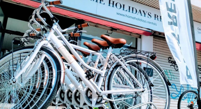 HomeHolidaysRentals Elodie Apartment, Prenota Appartamento Alella 