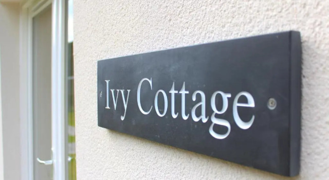 Коттедж Auchendennan Luxury Self Catering Cottages