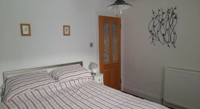 Charming Eyemouth 1-bed Apt, Sleeps 2 Near Beach, Забронировать Отель Отели Шотландских границ с парковкой, Парковка
