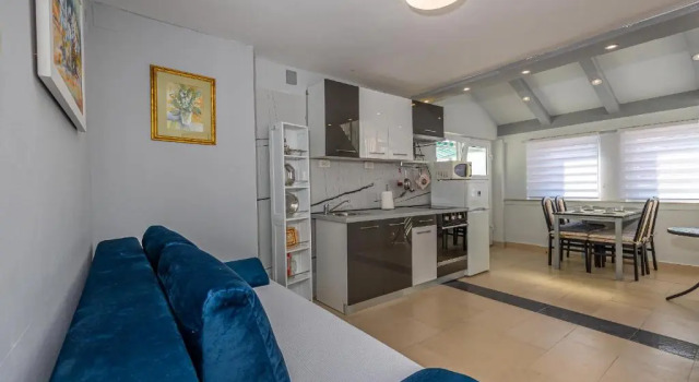 Апартаменты c 1 комнатой с видом на море Apartments Lapis