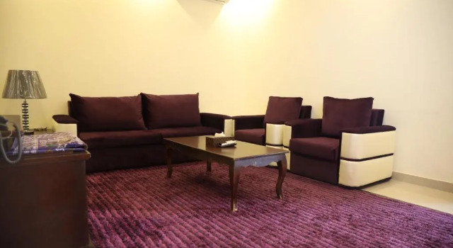 Quiet Rooms Suites 6 By Quiet Rooms, Buchen Sie Hotel Hotels in Provinz Riad mit Pool, Schwimmbad