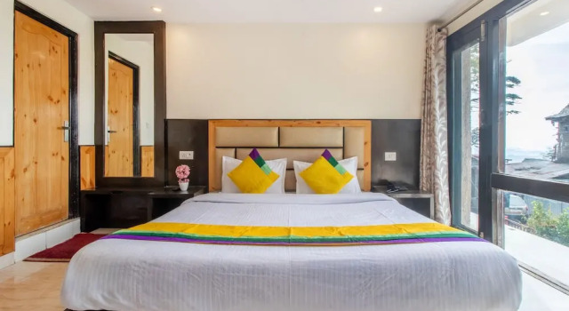 Двухместный номер Standard с видом на окрестности Itsy Hotels Avantika With Forest View