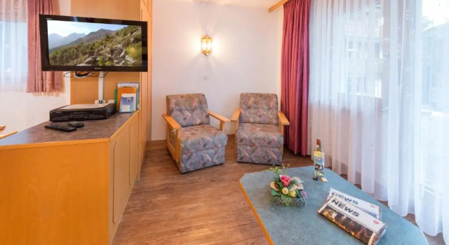 Студия Helvetia Apartments