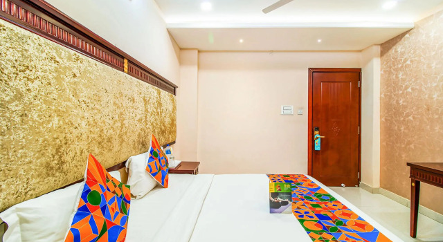 Номер Deluxe FabHotel Eleven Heights