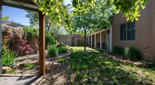 Коттедж Casa Lola - Gorgeous Light-filled Home, Walk to The Plaza and The Railyard