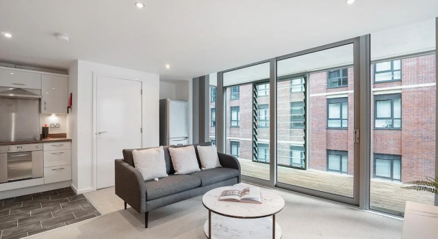Stylish 2BR Apartment in Heart of Sheffield, Varaa Huoneisto Asunnot kohteessa Merseyside, Huoneisto