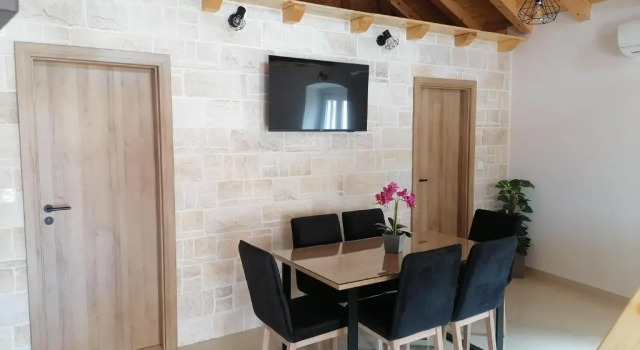 Апартаменты c 1 комнатой с красивым видом из окна Apartment Ivana