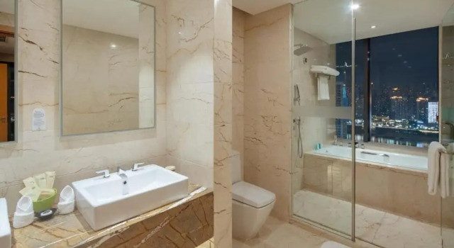 Люкс 重庆解放碑翰文大酒店 Chongqing Jiefangbei C Plaza Hotel