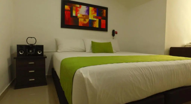 Номер Deluxe Hotel Cafe Plaza