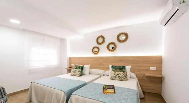 Двухместный номер Deluxe Hostal Romerito