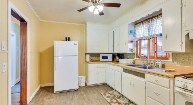 Коттедж с 2 комнатами Buffalo Vacation Rental ~ 8 Mi From Canalside!