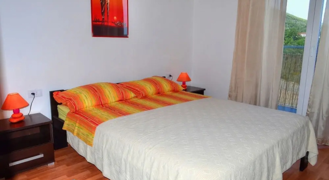Jela - Terrace and sea View - A1, Prenota Hotel Zavala 