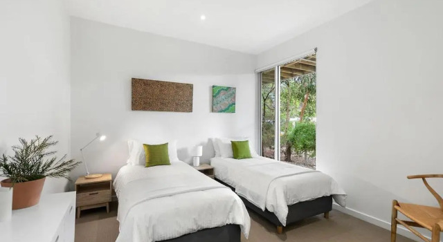 Bristlebird - Beach 650m, Pets, Fireplace, Linen, 4 bdrm, WiFi, Забронировать Отель Эйрис-Инлет Великая океанская дорога