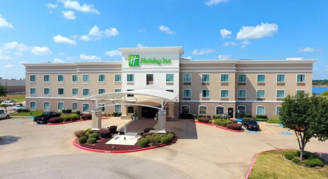Одноместный люкс Executive Holiday Inn Express & Suites Southern Pines-Pinehurst Area by IHG