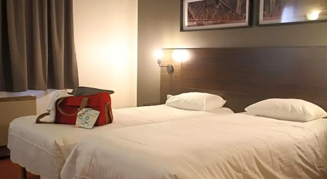 Номер Standard Orly Superior Hotel