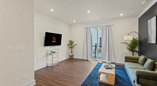 Номер Standard Luxe King 4BR Townhouse with Rooftop in Uptown CLT