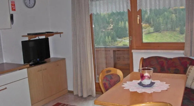 Haus Marita, Prenota Hotel Hotel a Tirolo con parcheggio, Parcheggio