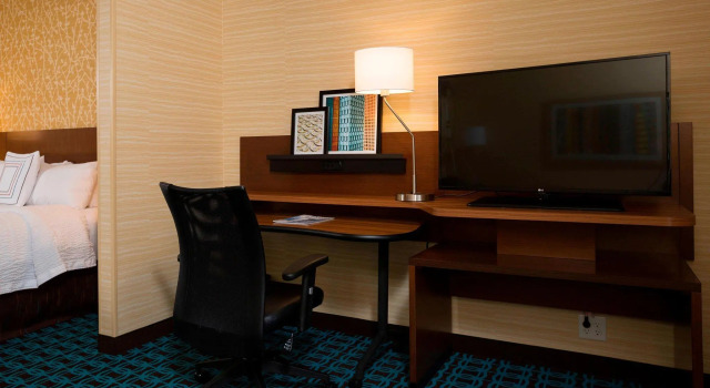 Двухместный люкс Fairfield Inn & Suites by Marriott Durango