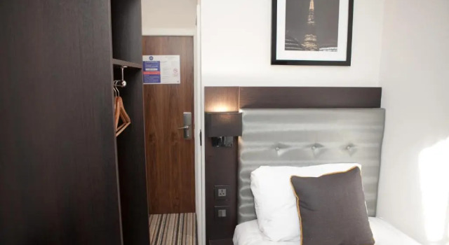Одноместный номер Deluxe The Tudor Inn Hotel