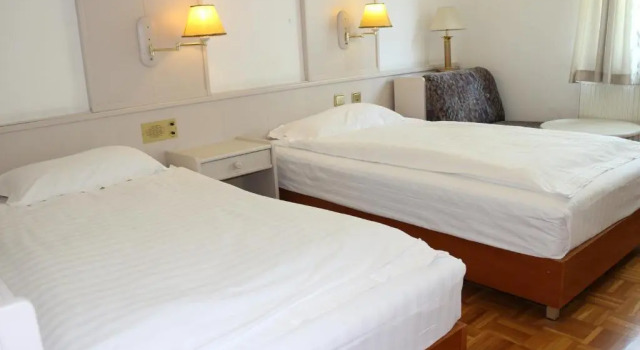 Двухместный номер Standard Hotel Wasserpalast - breakfast for free