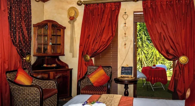 Люкс A Cherry Lane Self Catering and B&B