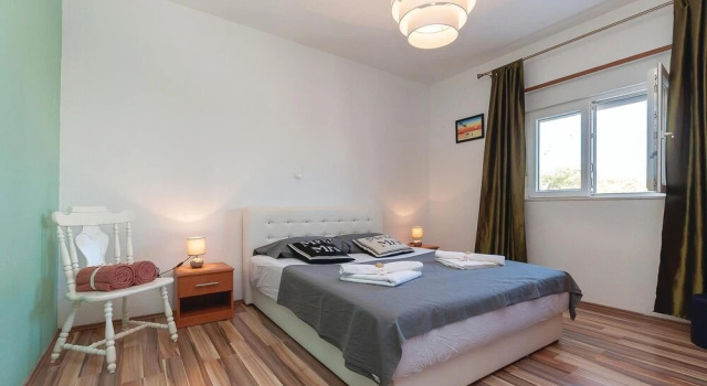 Stunning Home In Kanica With 5 Bedrooms, Wifi And Outdoor Swimming Pool, Buchen Sie Hotel Hotels in Gespanschaft Split-Dalmatien mit Pool, Schwimmbad
