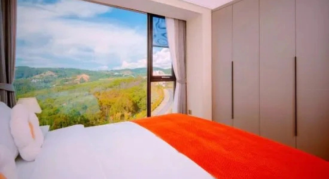 Люкс Luxury Fuxian Lake Yueshan Yueshui Meisu Happy World Store)