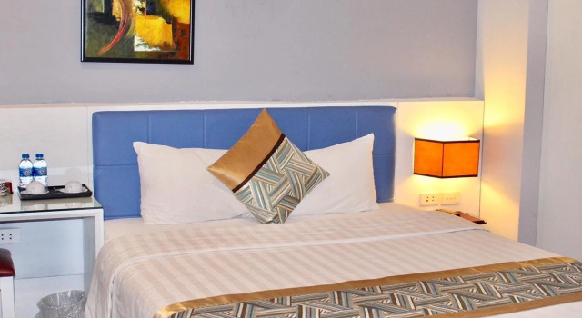 Lucky Hotel 69