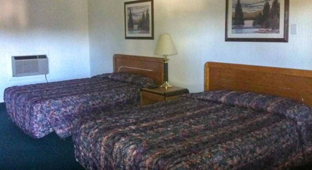 Четырёхместный номер Standard Juniper Motel Madras