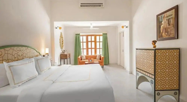 Номер Premium Gaj Kesri by 7Apple Resorts