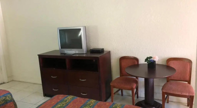 Двухместный номер Standard Sunset Inn- Fort Pierce, FL