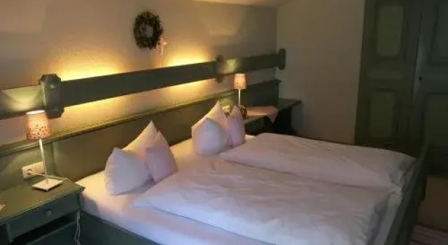 Christiane Ferienwohnungen - Feuerwehrheimstraße, Prenota Hotel Hotel 4 stelle a Baviera, 4*