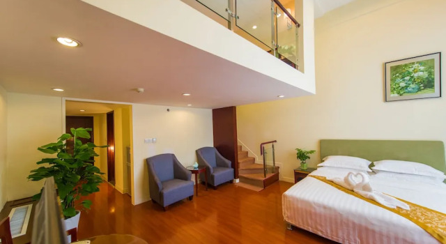 Двухместный семейный люкс Дуплекс Fulitai International Hotel