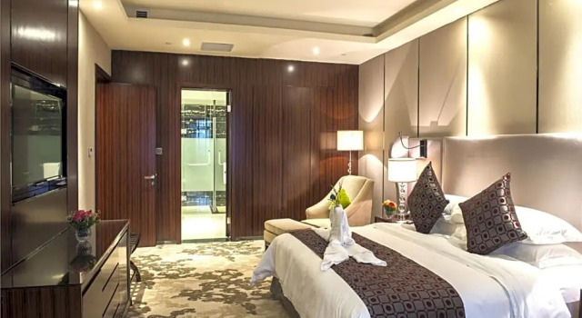 Двухместный номер Business с балконом Отель Country Garden Phoenix Hotel LongJiang Shunde Foshan City