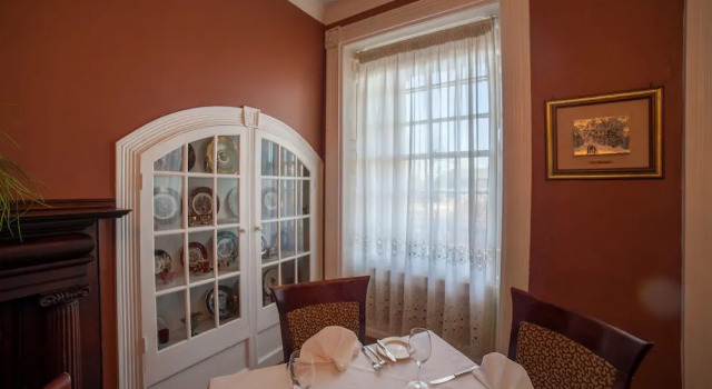 The Woodlawn Inn, Varaa Hotelli  