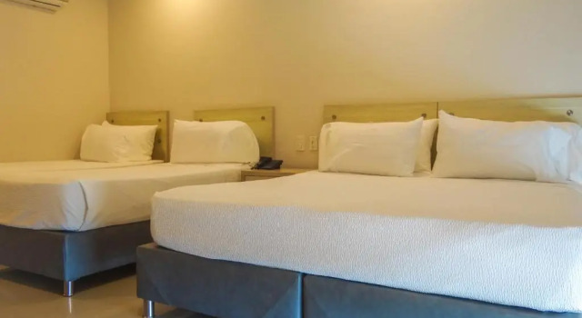 Семейный номер Standard с балконом Hotel Summer Frente Al Mar