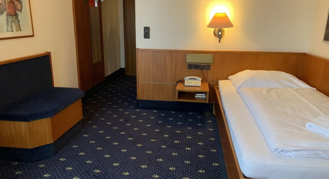 Одноместный номер Economy с балконом Karaman Group Hotel